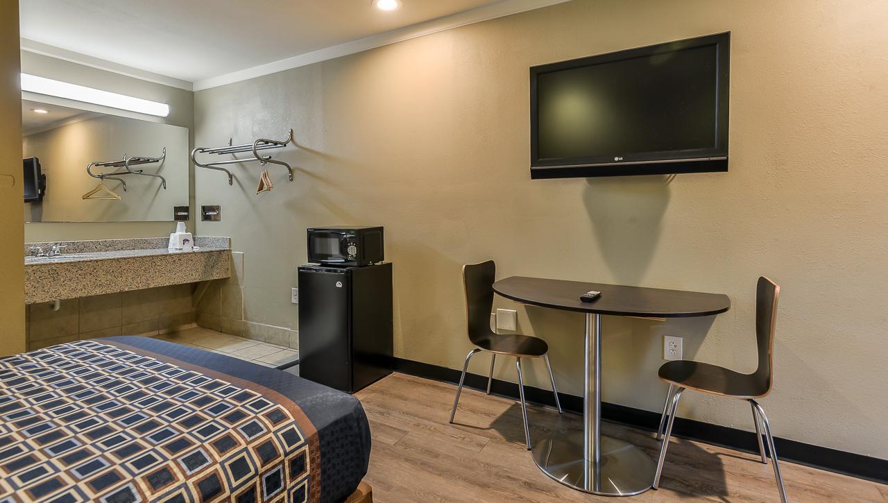 Budgetel Inn And Suites Ρόλι Εξωτερικό φωτογραφία